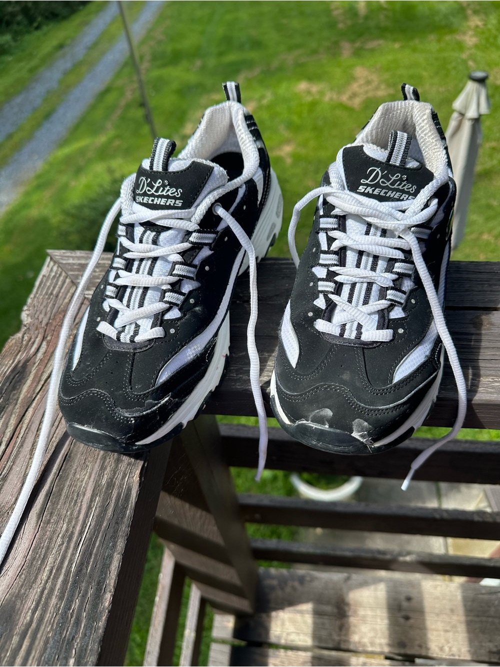 Skechers D'Lites Women's Black & White Chunky Sneakers